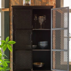 Vintage Wandkast Zwart Metaal -BePureHome Verkoop dutchbone denver hoge zwart metalen wandkast 011