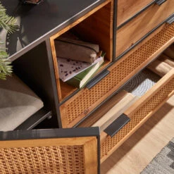 Rotan Webbing Dressoir Zwart Staal -BePureHome Verkoop kave home kyoko metalen dressoir met webbing 01 1