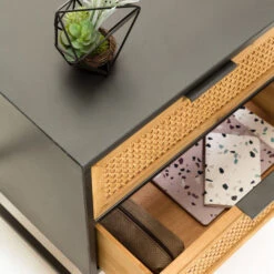 Zwart Nachtkastje Met Webbing 17 Zwart Nachtkastje Met Webbing -BePureHome Verkoop kave home kyoko zwart nachtkastje met webbing 05