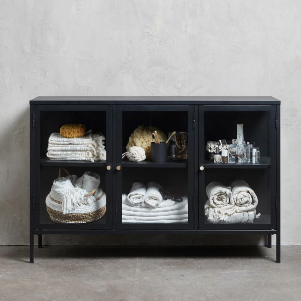 Metalen Dressoir 3 Deuren 1 Metalen Dressoir 3 Deuren