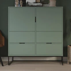 Breede Scandinavisch Wandkast