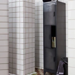 WOOOD Smalle Lockerkast 3-deurs -BePureHome Verkoop woood cas metalen lockerkast met 3 deuren 08