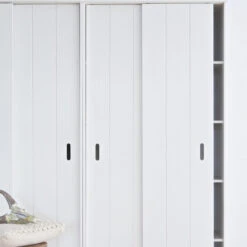 WOOOD Witte Kast Met Schuifdeuren -BePureHome Verkoop woood row witte opbergkast in grenen 04